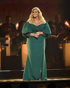 NASHVILLE, TENNESSEE - SEPTEMBER 25: (EDITORIAL USE ONLY) Trisha Yearwood performs during the 2019 CMA Country Christmas at Curb Event Center on September 25, 2019 in Nashville, Tennessee. (Photo by Jason Kempin/Getty Images)